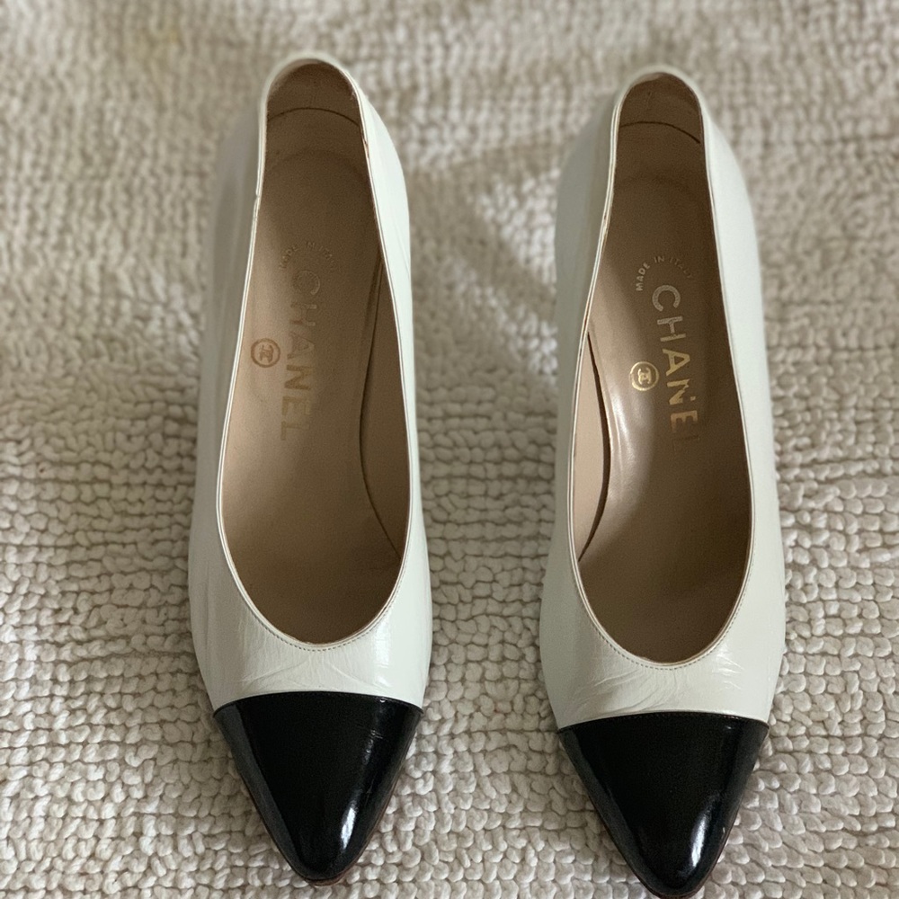 Vintage CHANEL heels